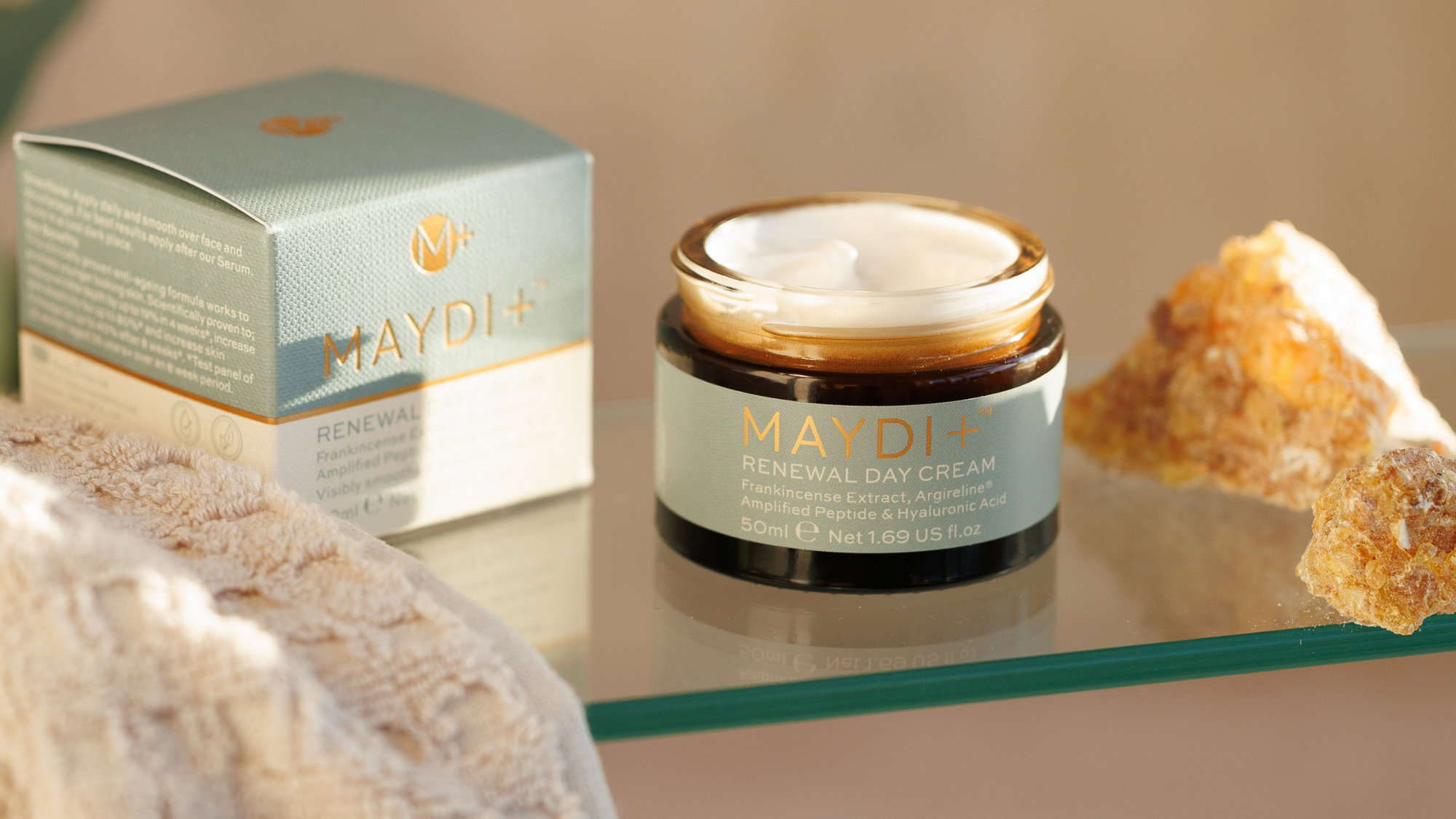 Renewal Day Cream Collagen Boosting