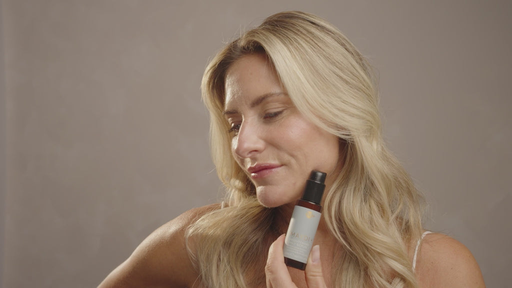 brightens dark spots, lifts and firms skin, improves skin clarity Brightening Daily Serum from MAYDI+