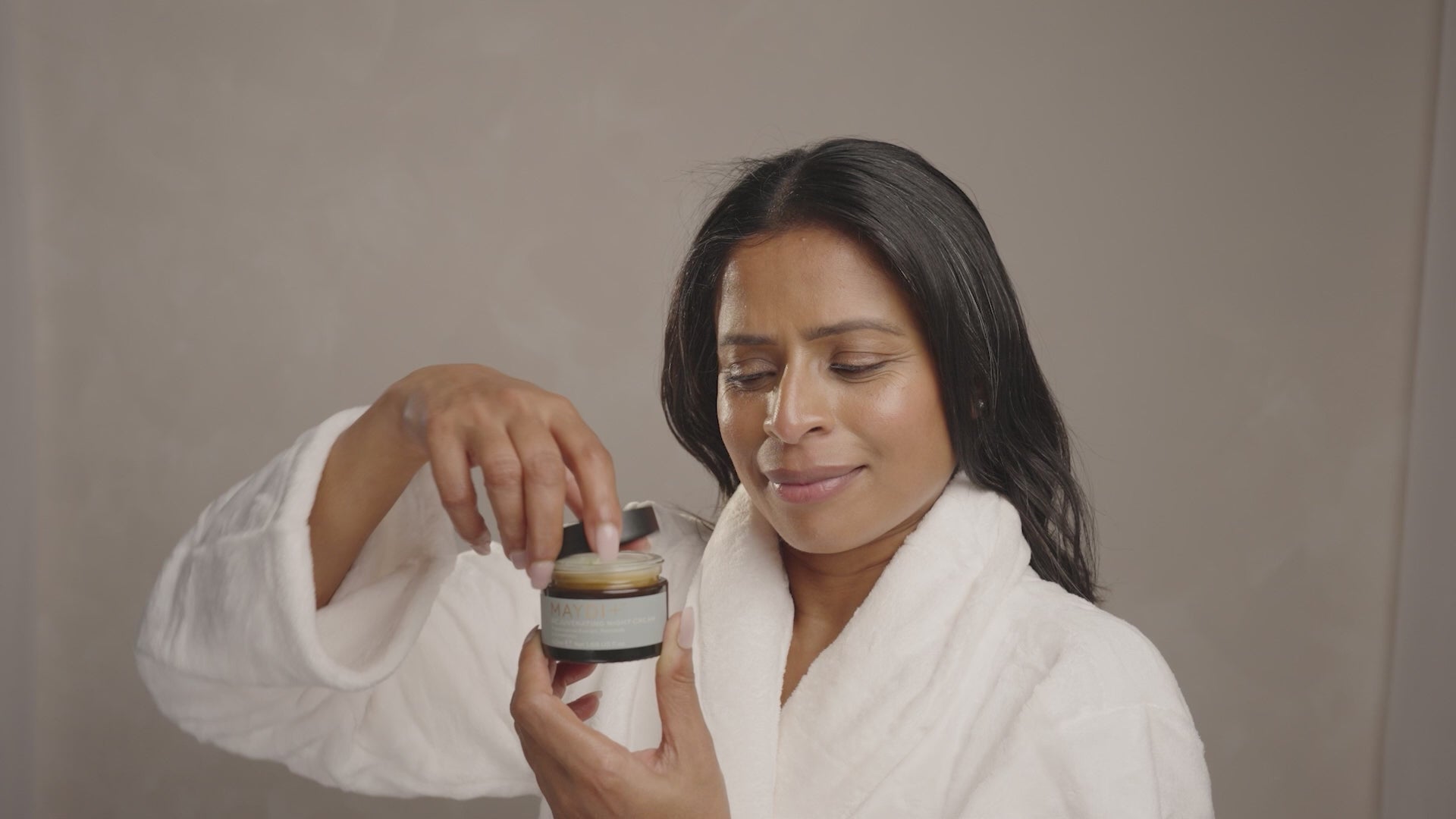 Hydrating Rejuvenating Night Cream by MAYDI+ User Trial and Tested